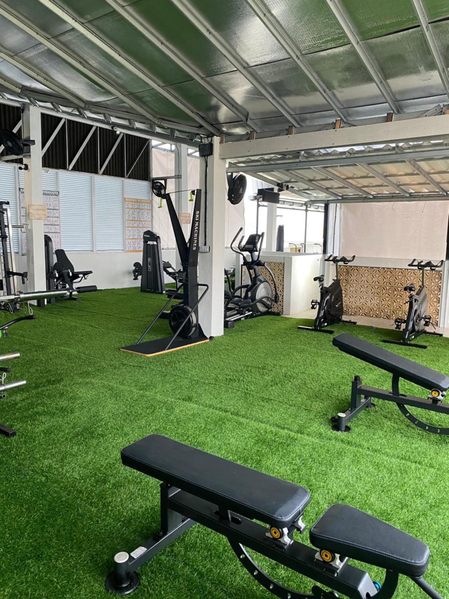 3 Monkeys Lembongan Studio Apartments Gym Recovery Centre Exterior foto